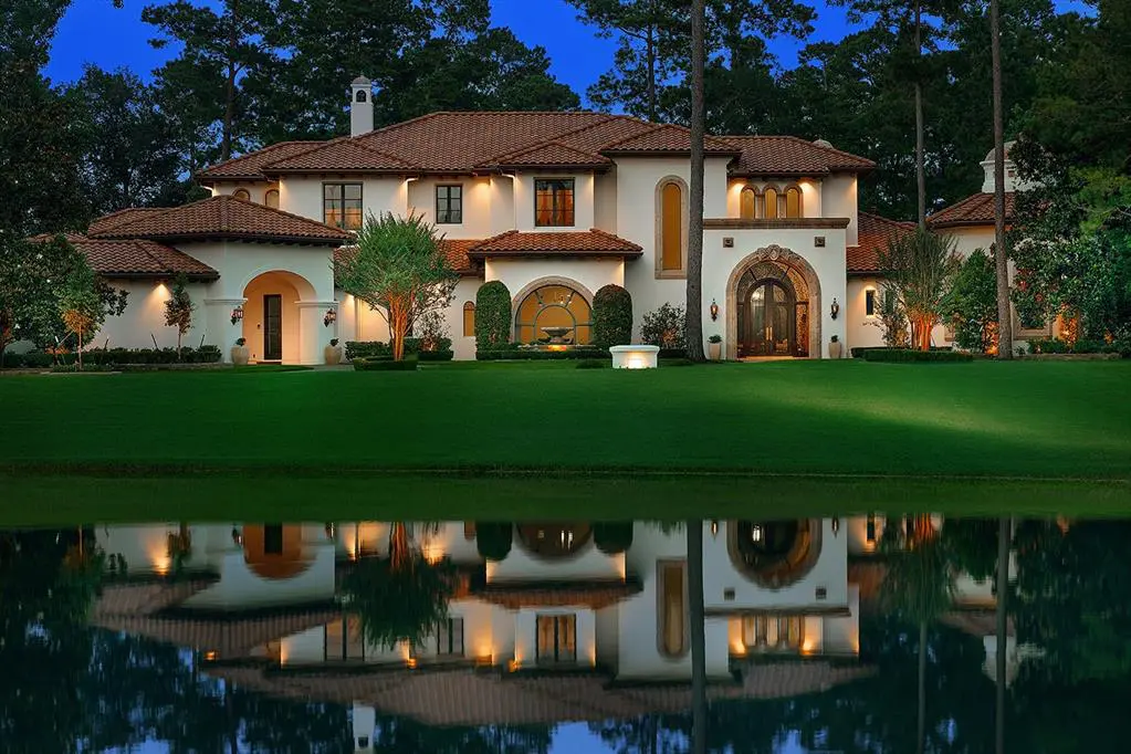 2 Electra Circle is on the market for $5,350,000.