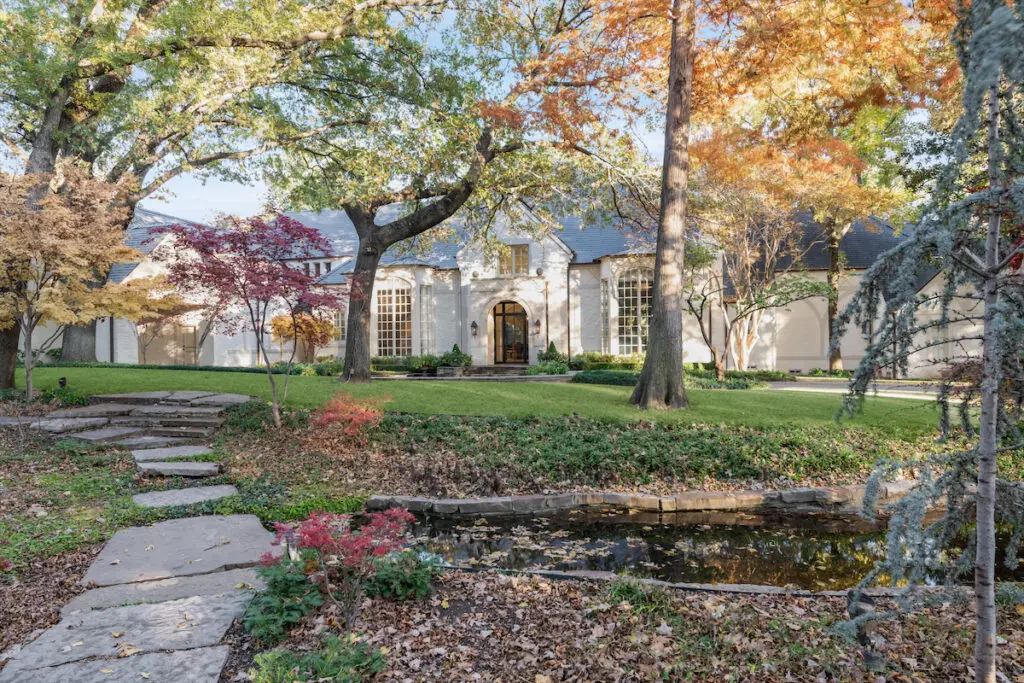 The site of the 2022 Kips Bay Decorator Show House Dallas at 9250 Meadowbrook Drive in Old Preston Hollow.