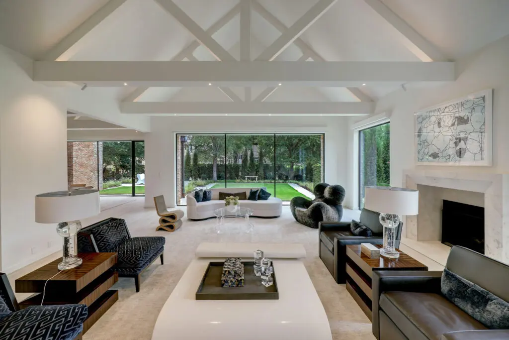 The main living area at 3404 Chevy Chase. (Photo by TK Images)