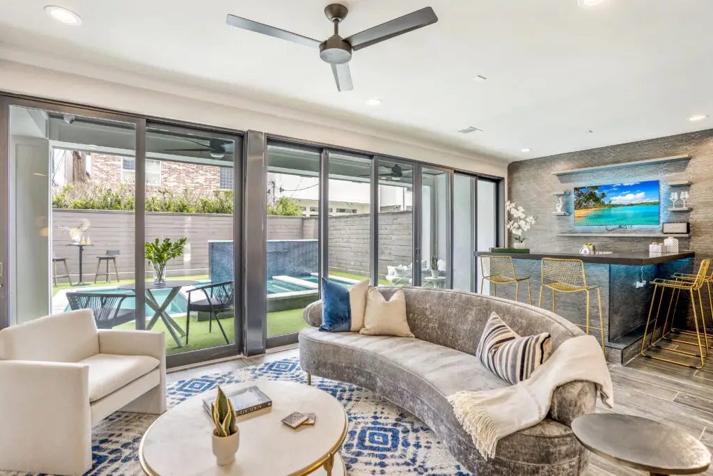 Former Houston Rocket Garrison MathewsGalleria area home is on the market with Nan. (Photo by Turnkey Visuals)