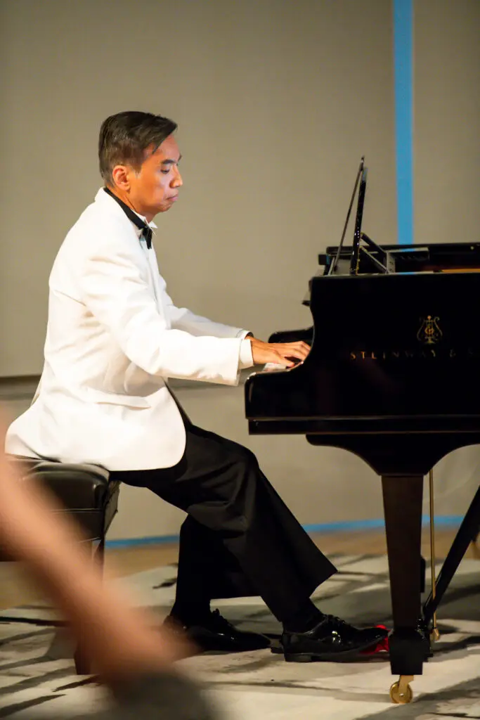 Dr. Tony Tran performing at the Steinway physicians concert at MATCH. (Photo by Matthew Rood)