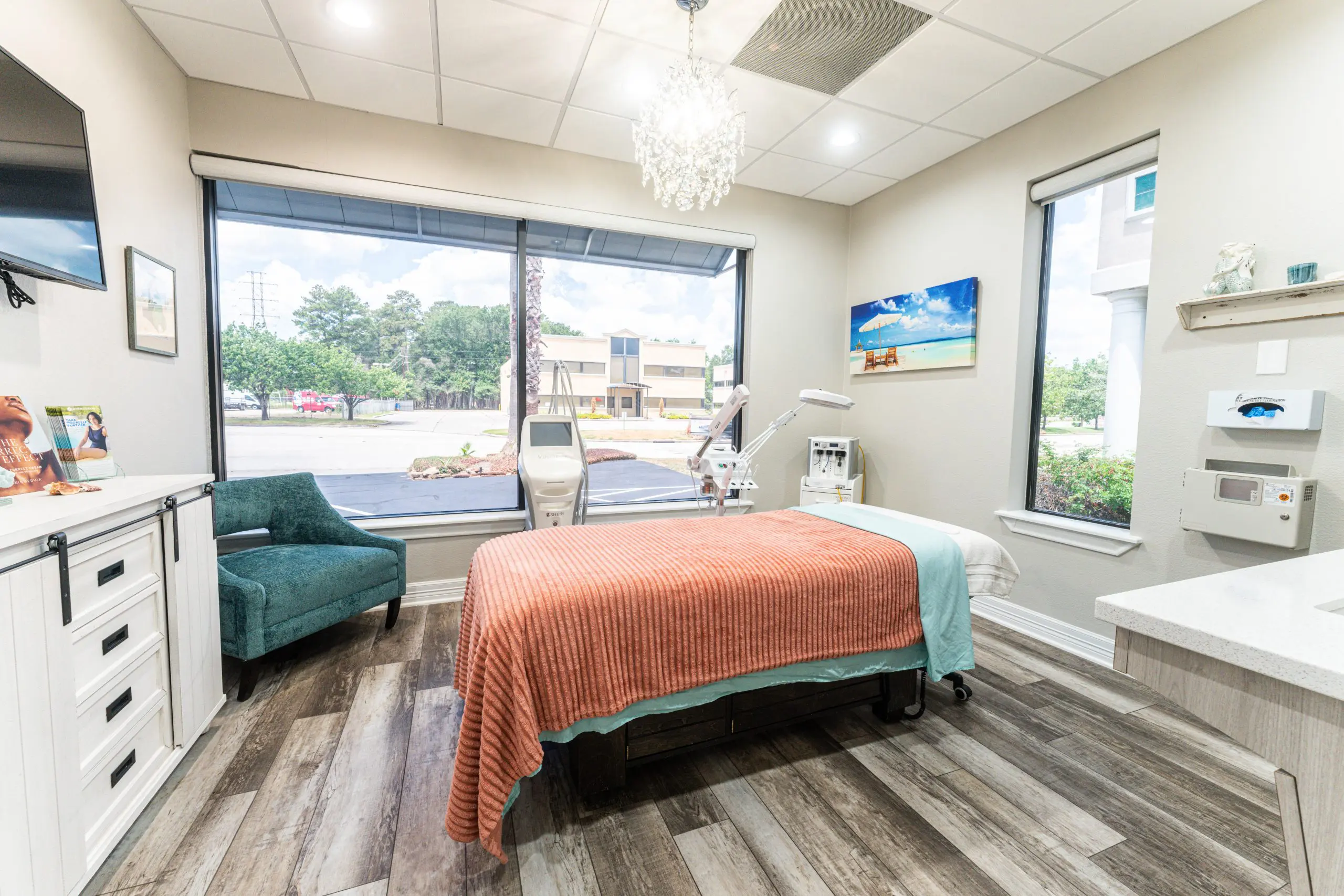 Treatment rooms at Seychelles are open and airy.