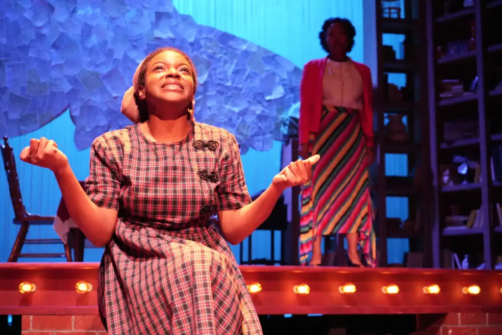 Manniah Harris, Callina Anderson in Ensemble Theatre's production of "Phenomenal Woman: Maya Angelou" (Photo by Aesthetic Alkhemy)