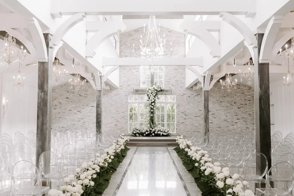 The Peach Orchard chapel is bright and airy, with great natural light.