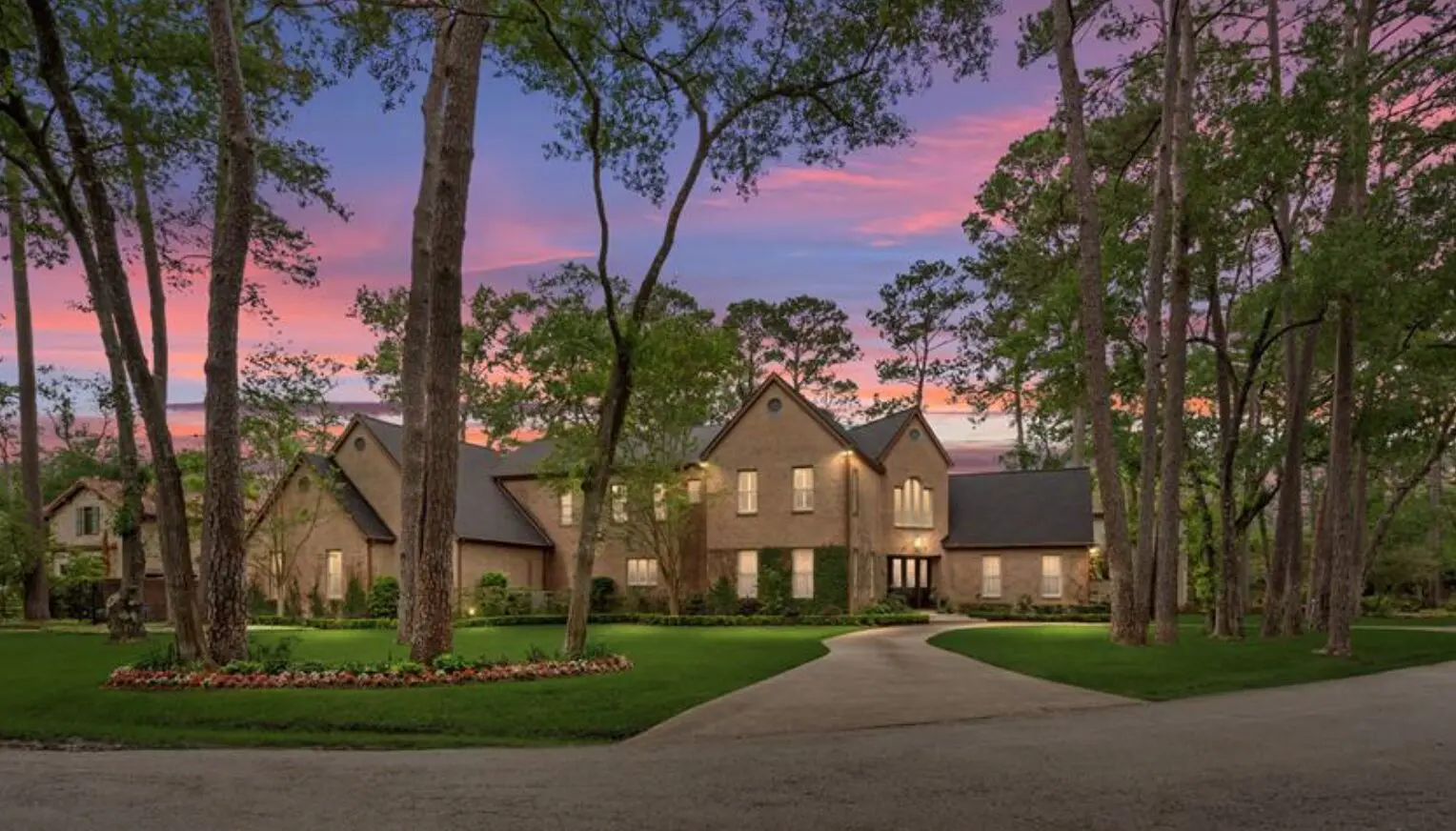 869 Country Lane