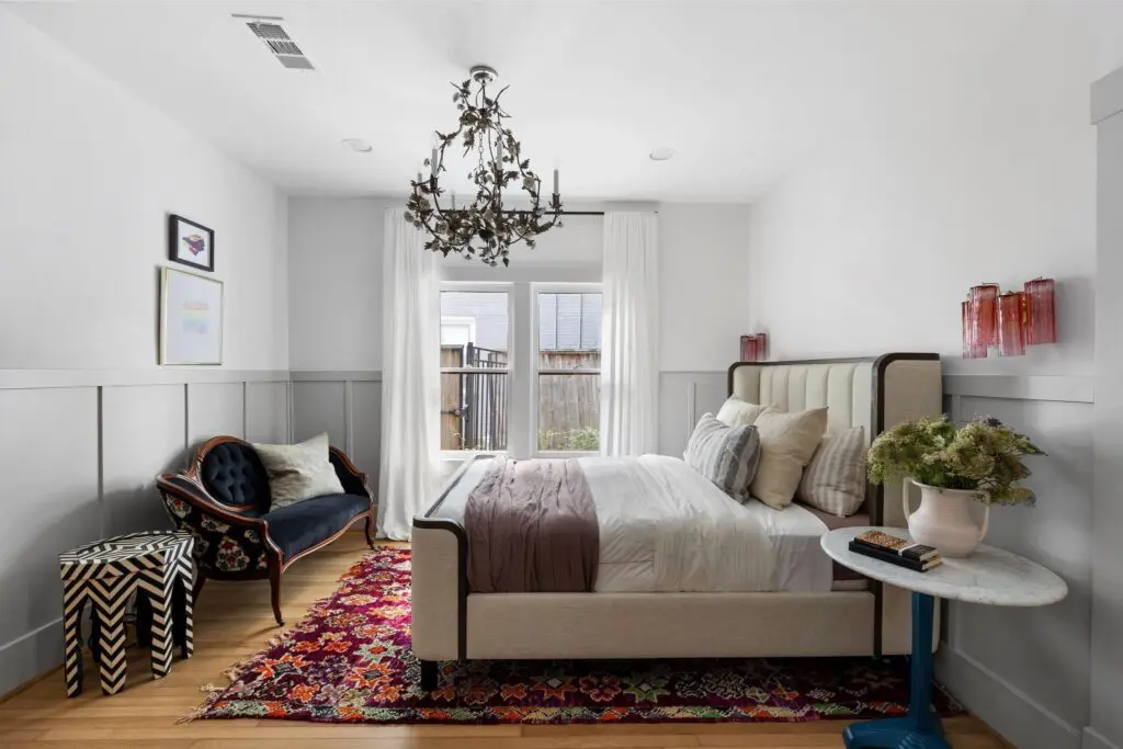The second bedroom at 1635 Hawthorne in Houston's Montrose neighborhood. (Photo by Josh Gremillion for Martha Turner Sotheby's International Realty )