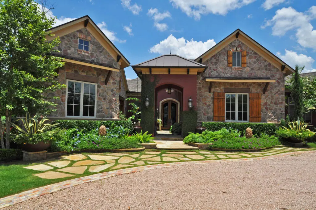 AJ’s Landscaping Helps Houstonians Create The Outdoor Oasis of Their Dreams