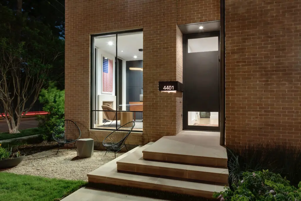 A University Park home by Janson Luter Architects (photo by Charles Davis Smith)