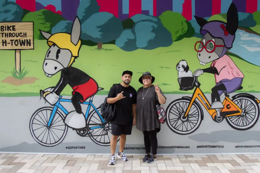 Donkeeboy and Donkeemom's “Bike Through H-Town” mural, 2021 (Photo by Doogie Roux)
