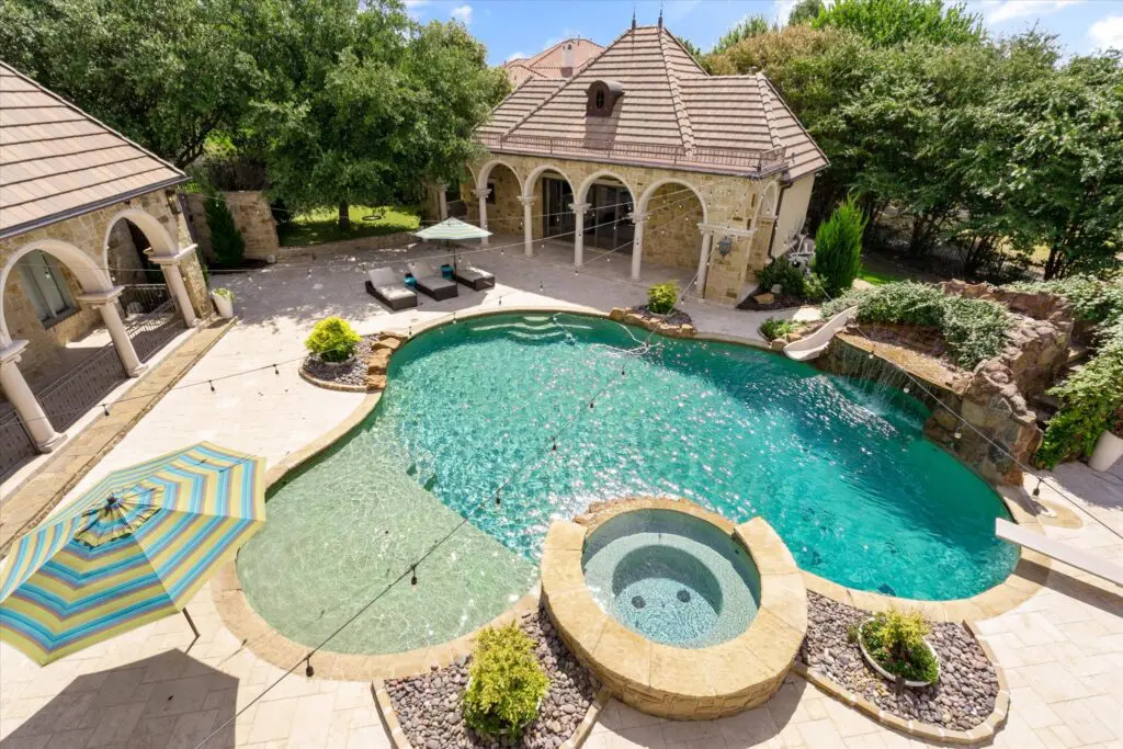9517 Bella Terra - with its outdoor oasis feels like very resort-like.