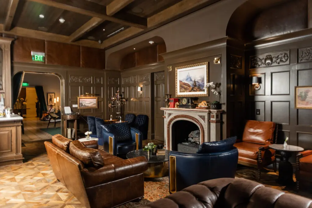 At Isabelle's, a masculine design defies the restaurant's feminine name. (Photo by Kathy Tran)