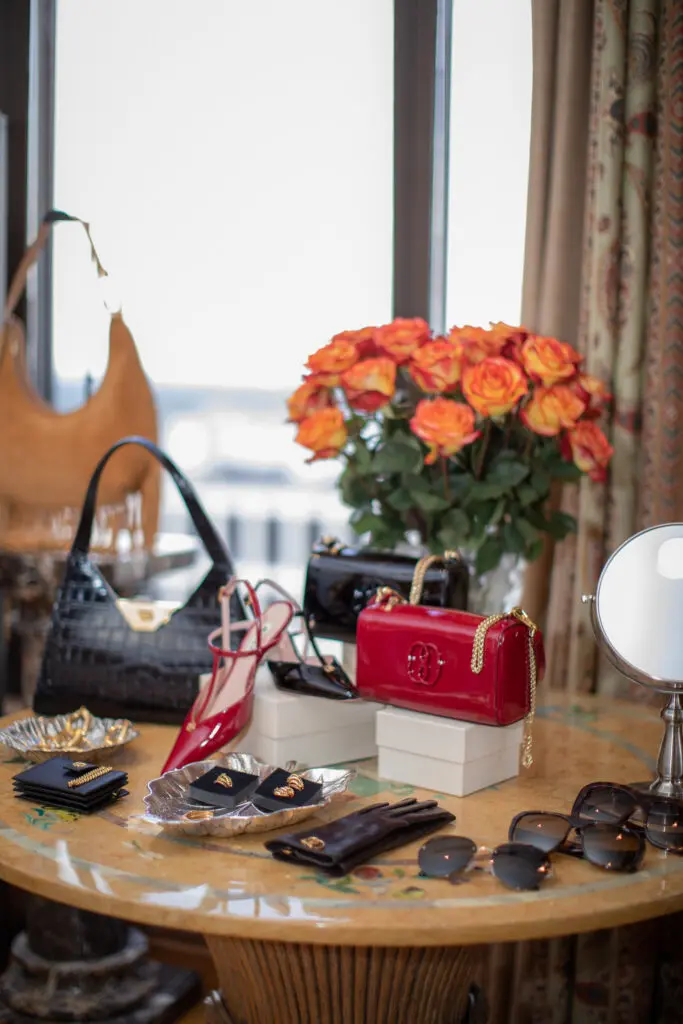 Bally accessories on display and for sale at the cocktail event benefiting Juvenile Diabetes Research Foundation. (Photo by Kara Trail, Miroma Photography)
