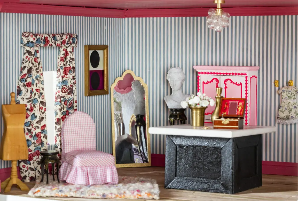 Emily June Dollhouse (Courtesy La Petite Maison)