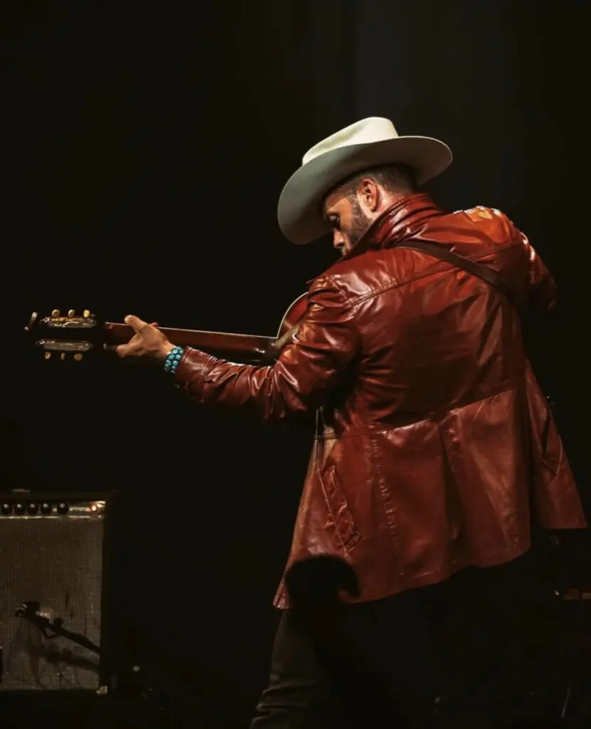 Country singer Charlie Crockett to be honored with the Stephen Bruton Award.