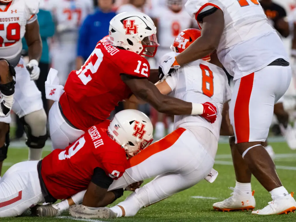 University of Houston edge rusher David Ugwoegbu and Nelson Ceaser (No. 9) can bring Sack Avenue alive. (Photo by F. Carter Smith)