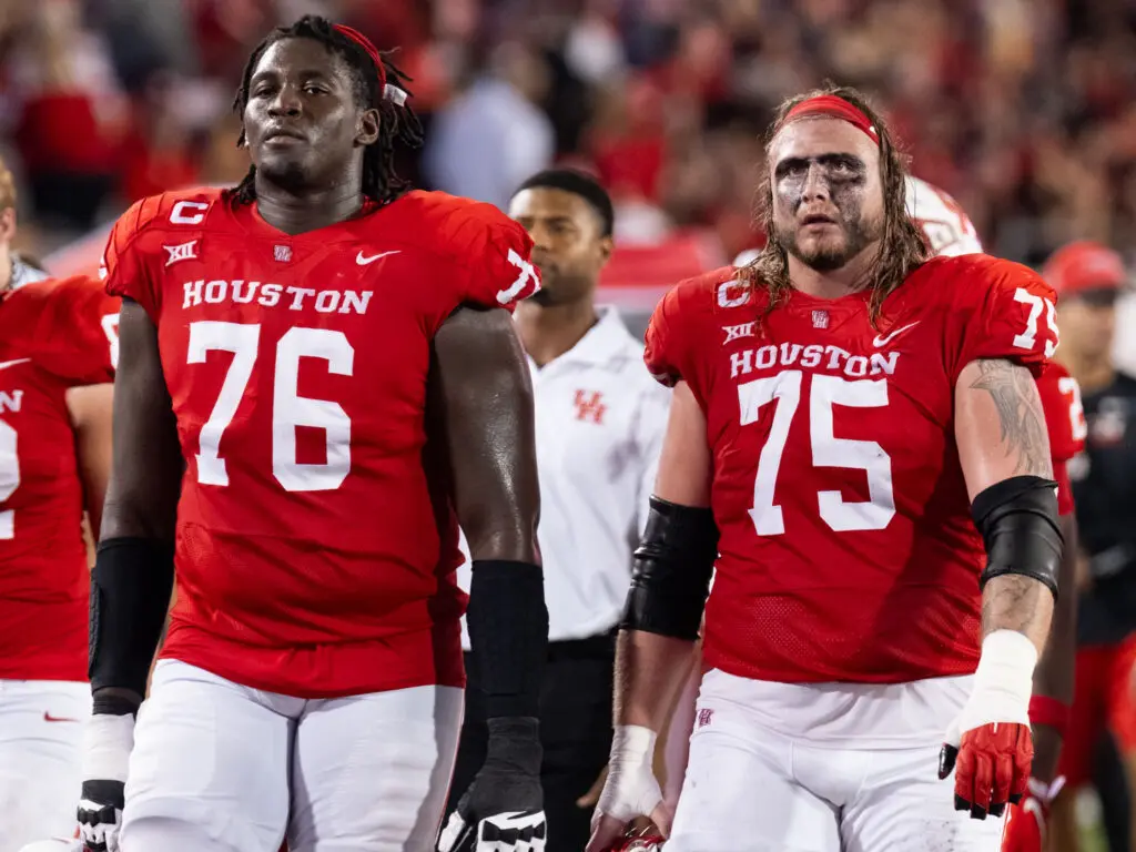 University of Houston left tackle Patrick Paul and center Jack Freeman put in the work.  (Photo by F. Carter Smith)