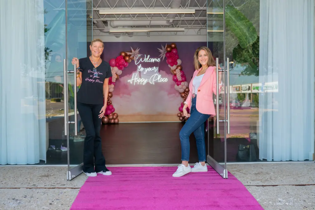 Step on in to EnlightenMD, your beauty and wellness one-stop-shop.