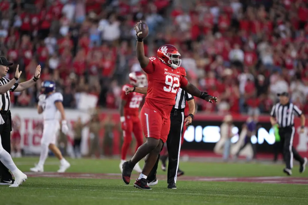 UH defensive lineman Justin Beadles is part of a defense with plenty of potential. (@UHCougarFB) 