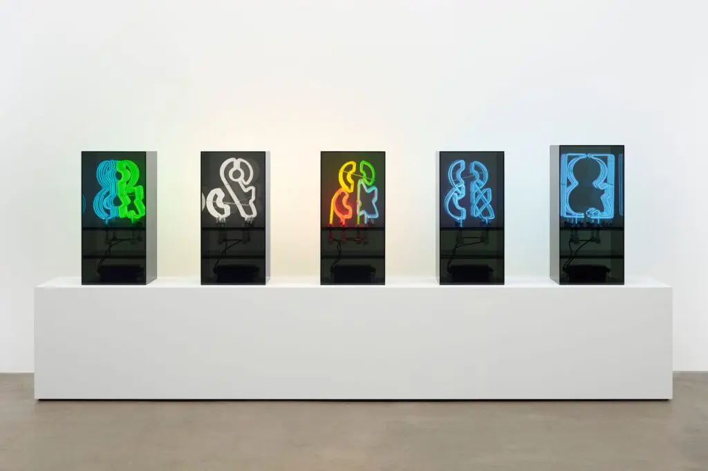 Chryssa's "Five Variations on the Ampersand," 1966, at The Museum of Modern Art, New York. (© The Estate of Chryssa, National Museum of Contemporary Art
Athens)