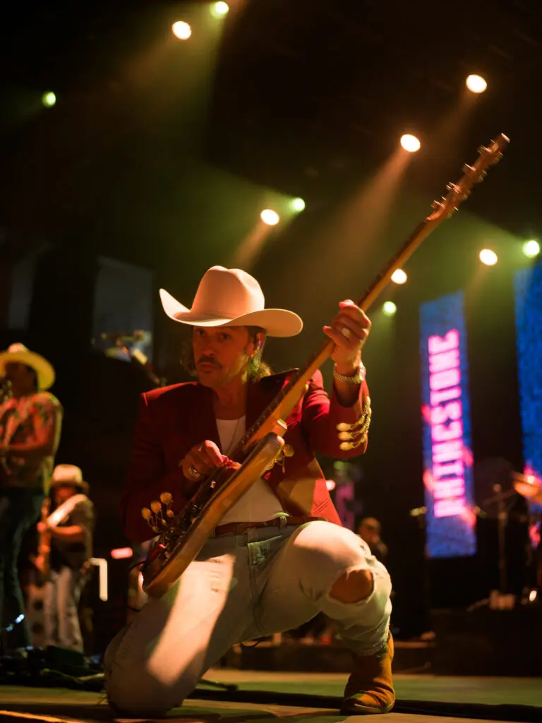 Midland's Jess Carson performs at the Houston Cattle Baron's Ball held at Post 713 Music Hall. (Photo by Daniel Ortiz)