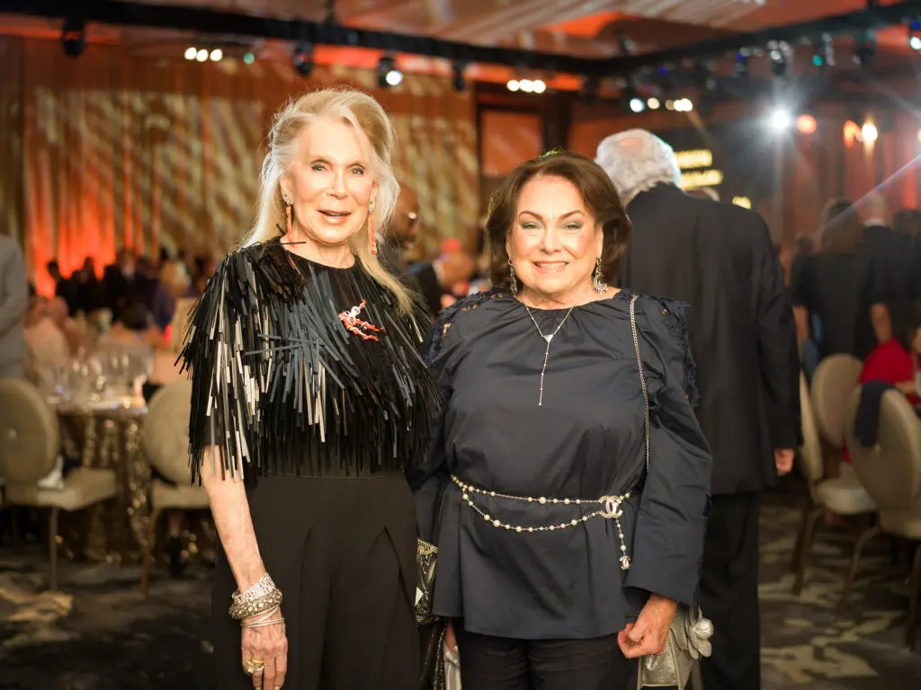 Joan Schnitzer, Rose Cullen at Texas Heart Institute's 'The Supper Club' gala at The Post Oak Hotel. (Photo by Daniel Ortiz)