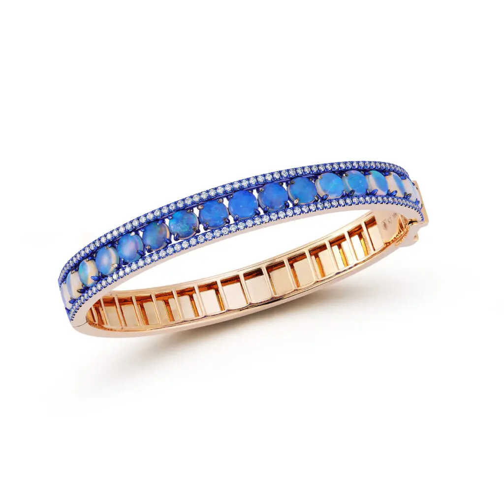 Compliments are guaranteed with any of Jetter's pieces.