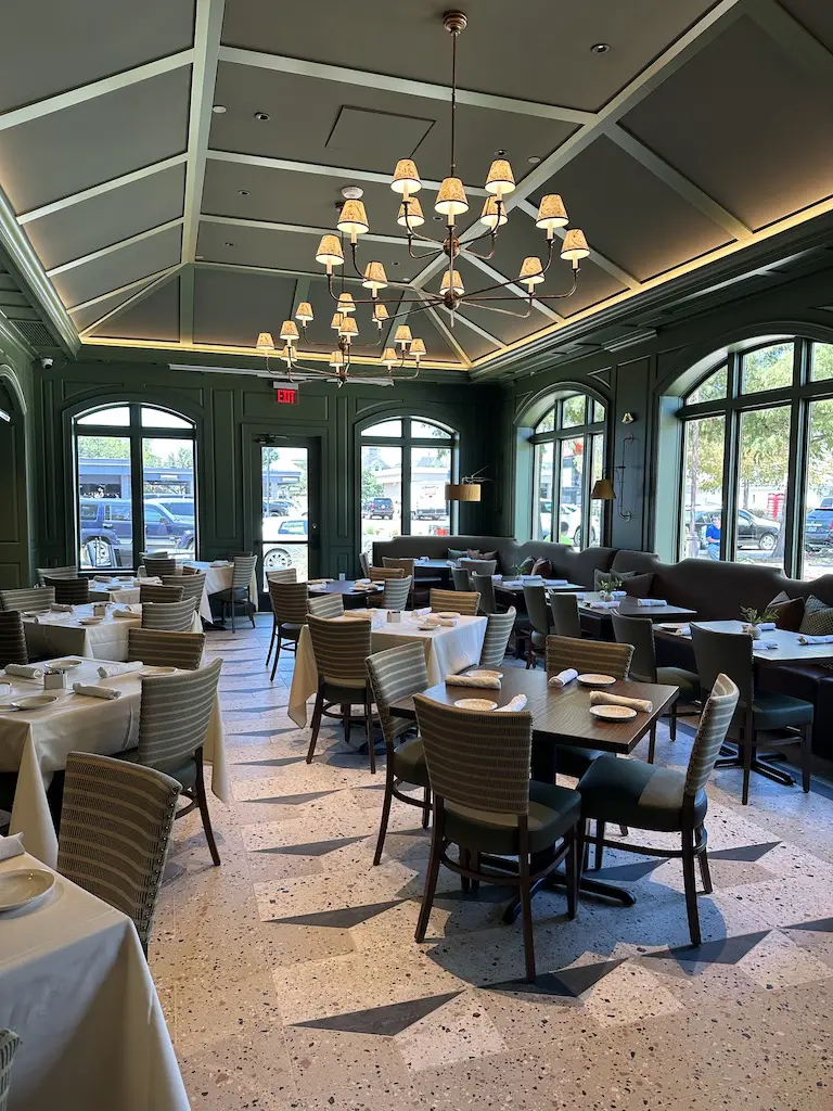 Since it's makeover by Courtney Hill interiors, the Kirby Room at the original Carrabba's on Kirby exudes a sophistication that was lacking previously. (Photo by Shelby Hodge)