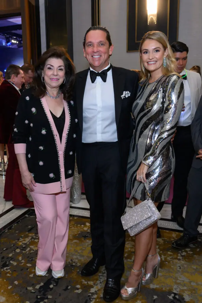 Laura Ward, Tony Buzbee & Frances Moody Buzbee at Houston Children's Charity Gala in 2023. (Photo by Michelle Watson)