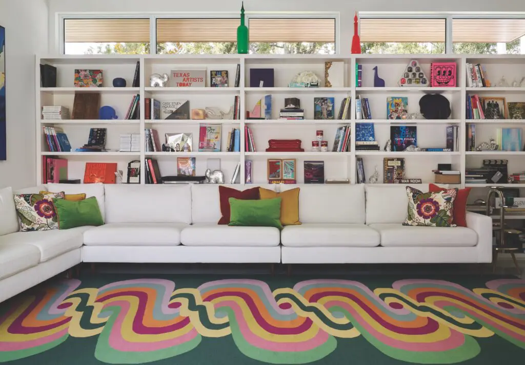 In the library, a custom Vanderhurd rug and custom sofa by Interior Define.
 (Photo by Pär Bengtsson)