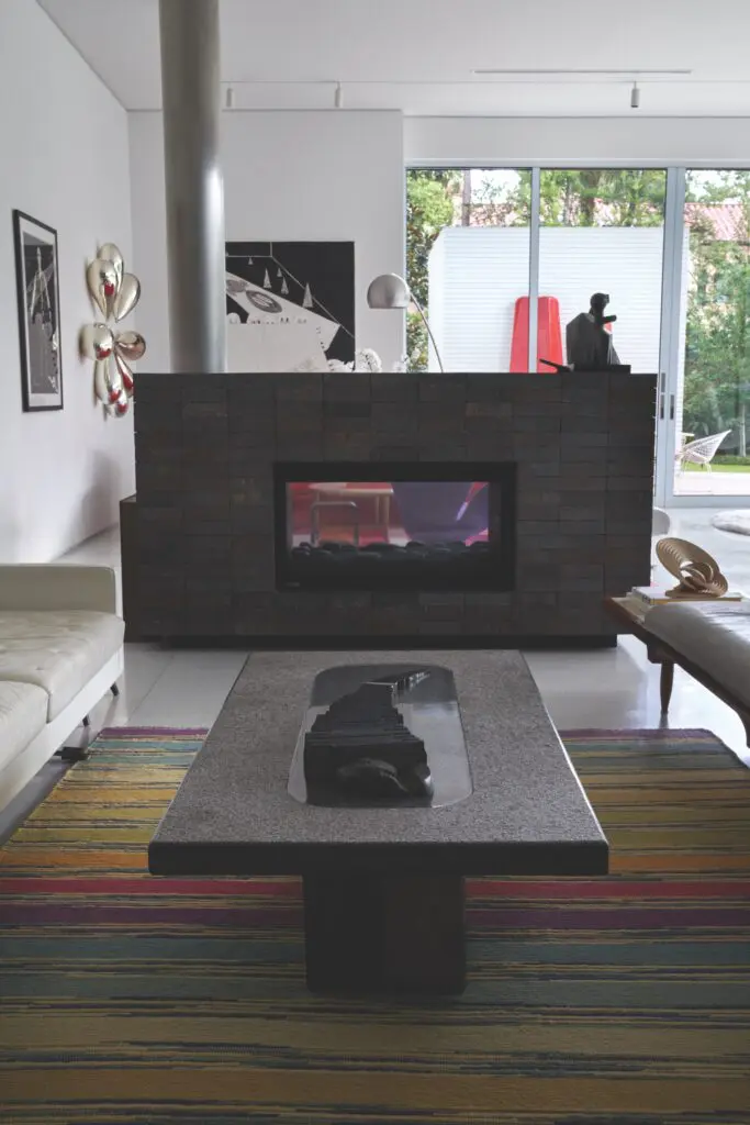 Jesús Moroles’ Playscales table, Missoni rug.  (Photo by Pär Bengtsson)