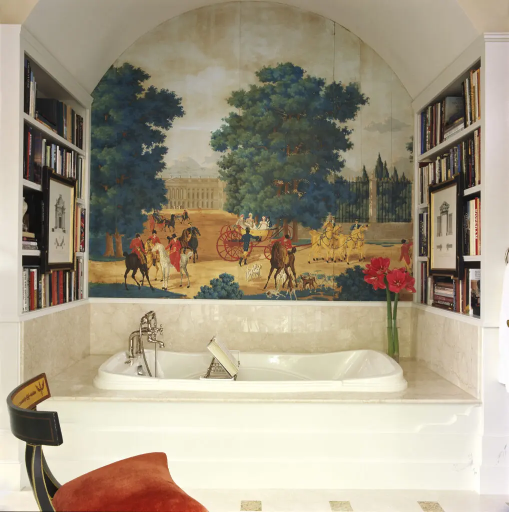 La Chasse de Compeigne de Gournay hand-painted wallpaper. Interior design Skip Sroka. (Photo Timothy Bell)