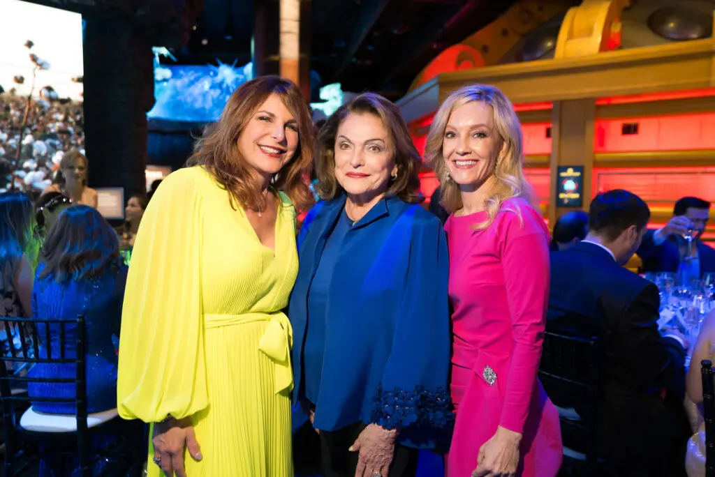 Cynthia Wolff, Beth Wolff, Anne Bean at ROCO's 11th annual Revelry Gala (Photo by Daniel Ortiz)