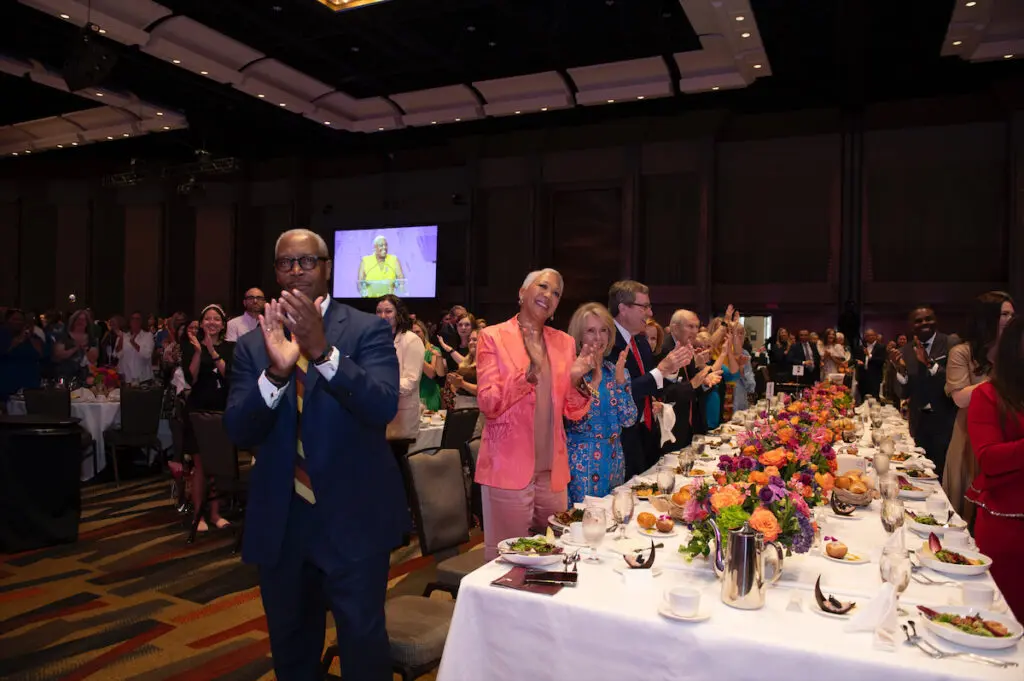 A standing ovation for Annette Bailey and Mike Howard (Photo by Tamytha Cameron and Celeste Cass)