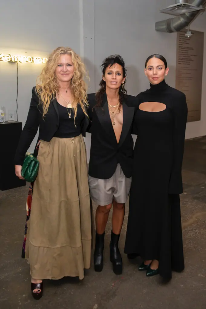 Beth Hutchens, Carolina Sarria, Carolina Alvarez-Mathies (photo by Tamytha Cameron) 