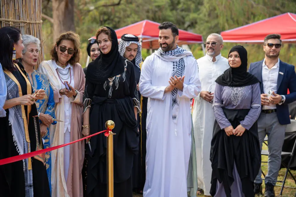 A crowd gathers on opening day of the mudhif at Rice University.  (Photo by Henrich Perez)