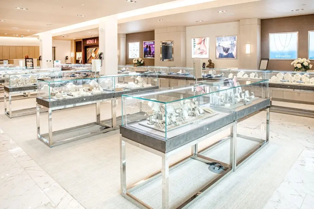 In collaboration With Tenenbaum, this event will feature up to 80 percent discounts.