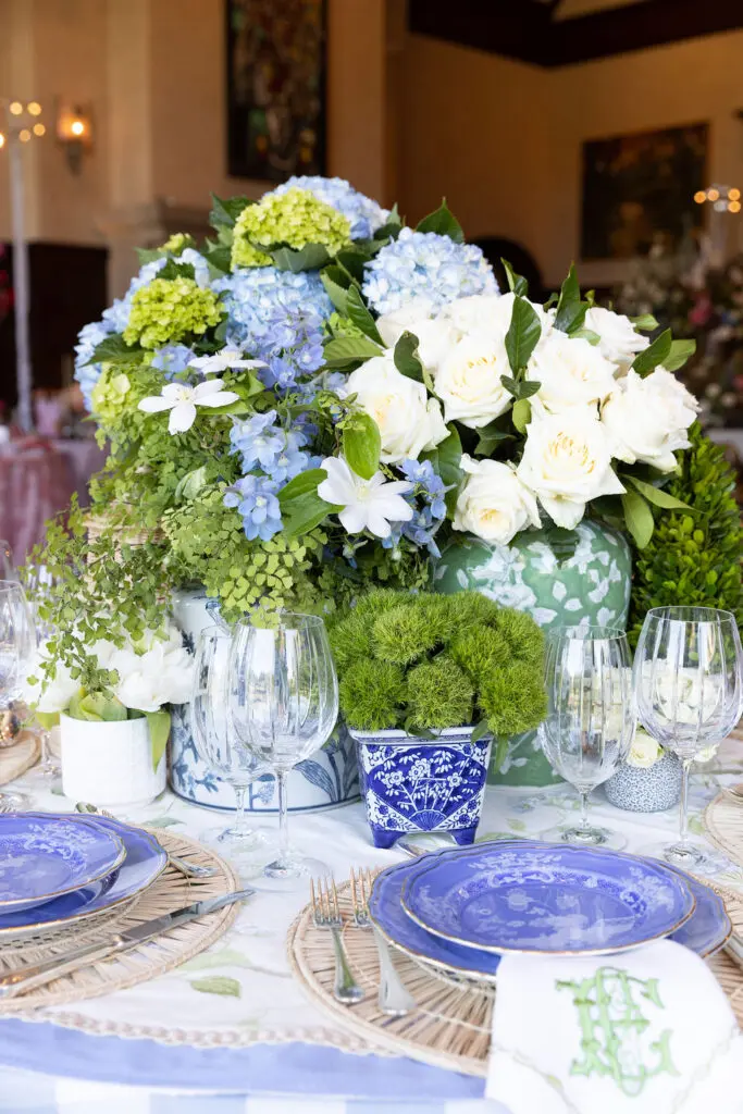 A Kappa Tablescapes display by Elle Cole Interiors.(Photo by Kaitlin Saragusa )