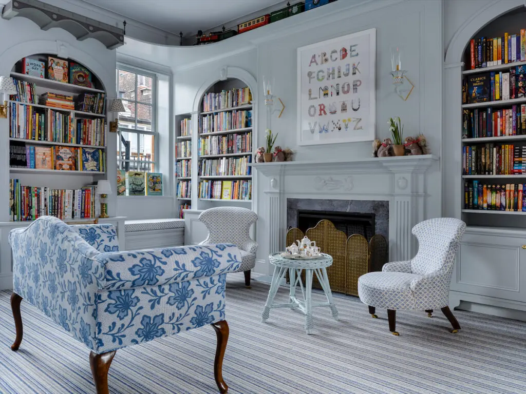 A cozy nook in Beacon Hill Books. (Photo by Sarah Winchester)