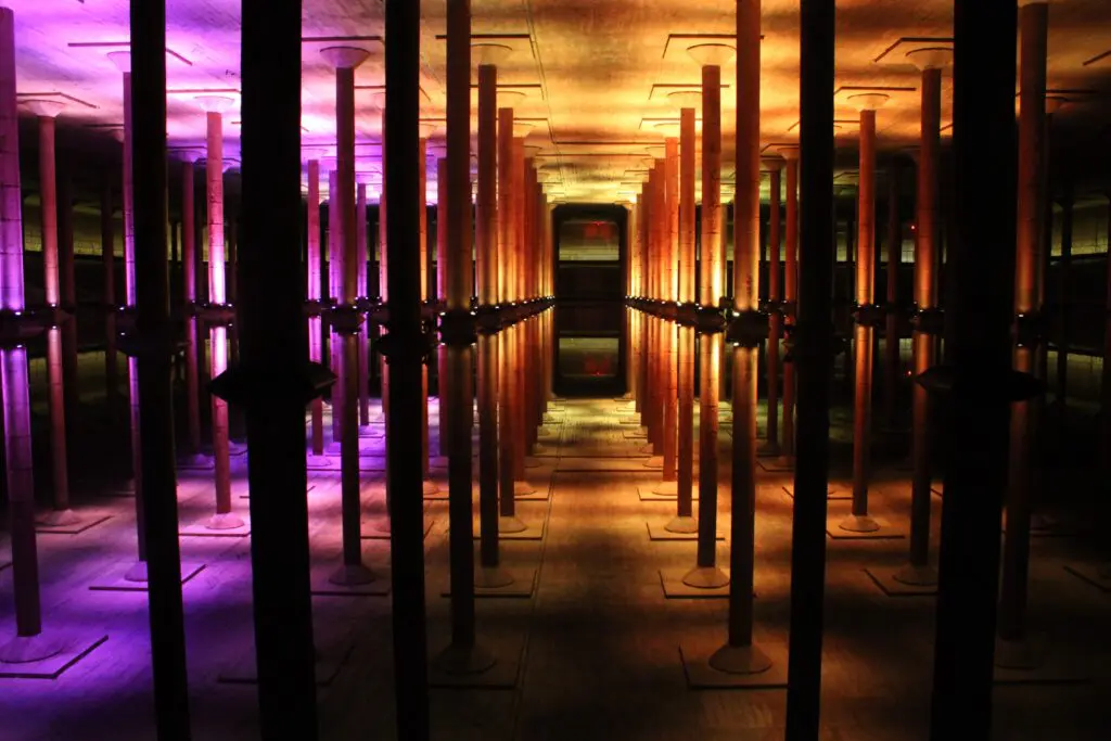 Houston artist and engineer Kelly O’Brien is the creative vision behind Cistern illuminated.