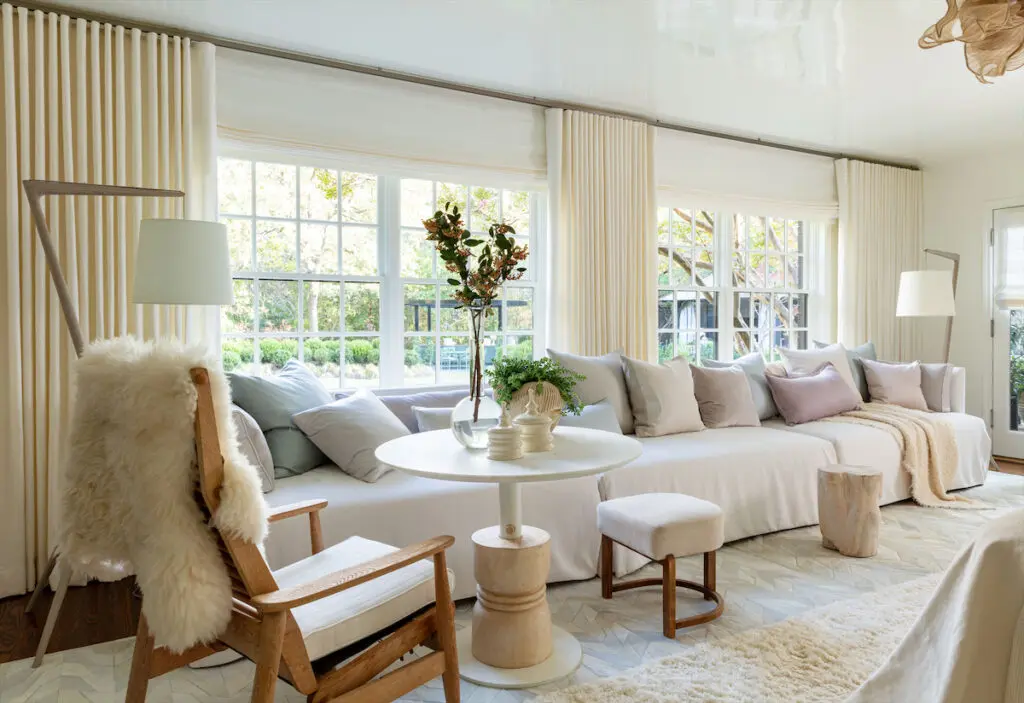 Primary Bedroom: Bronwyn Ford and Ken Pursley of Pursley Dixon Ford Interior Design (Photo by Nickolas Sargent)