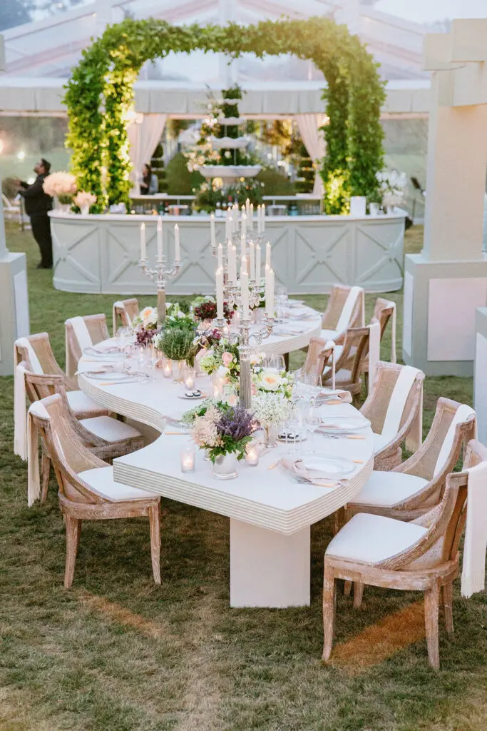 Grand serpentine dinner tables at Children's Memorial Hermann Hospital 'Fare La Fête' gala in Memorial Park. (Photo by Joseph West)