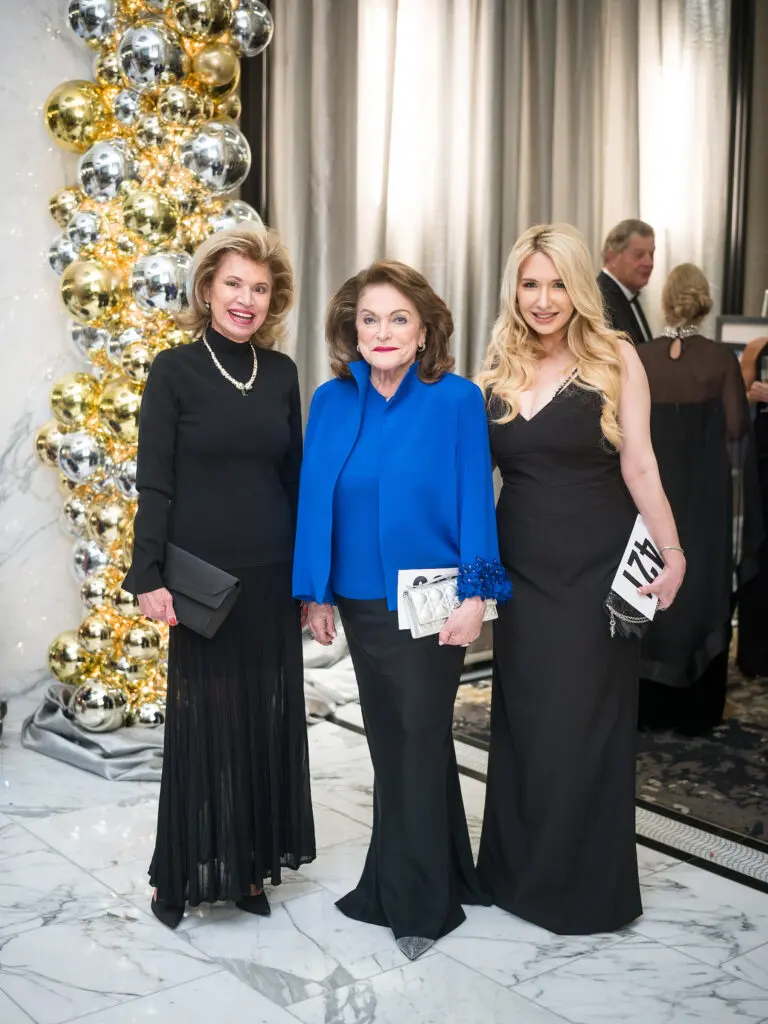 Debra Laws, Beth Wolff, Anna Kaplan  at the Citizens for Animal Protection Celebrity Paws Gala (Photo by Daniel Ortiz)