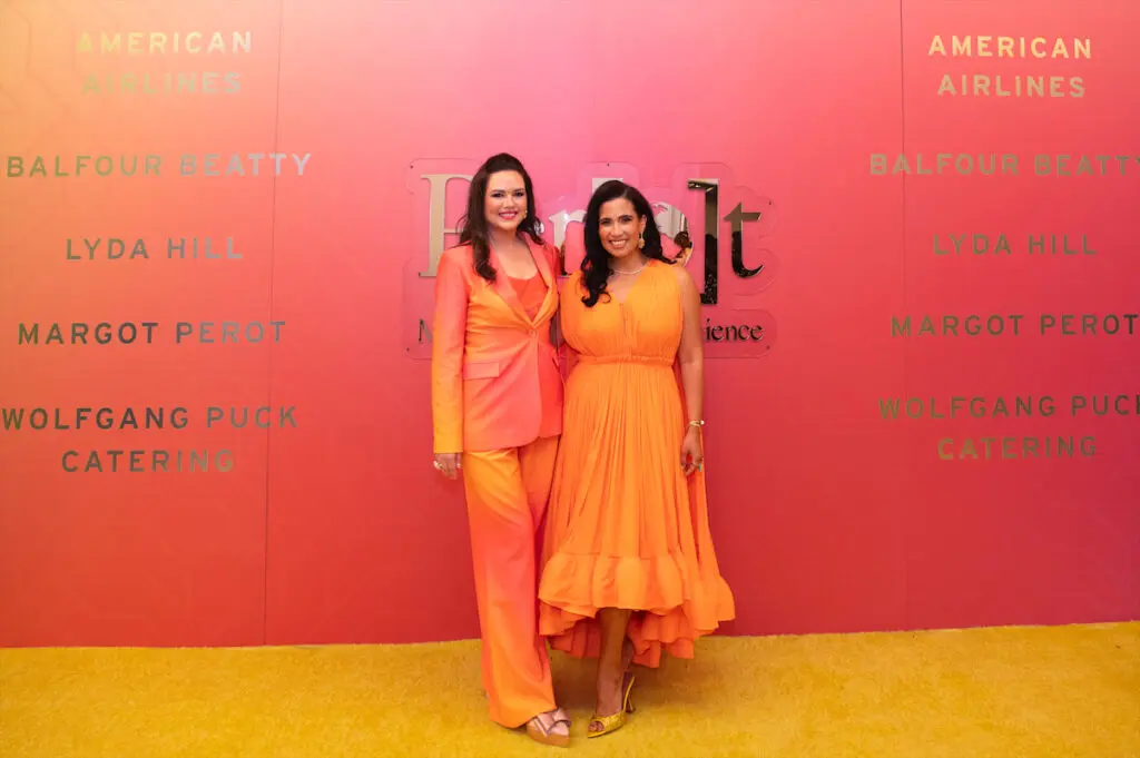Elizabeth Phillips, Catalina Gonzalez  (Photo by Tamytha Cameron)