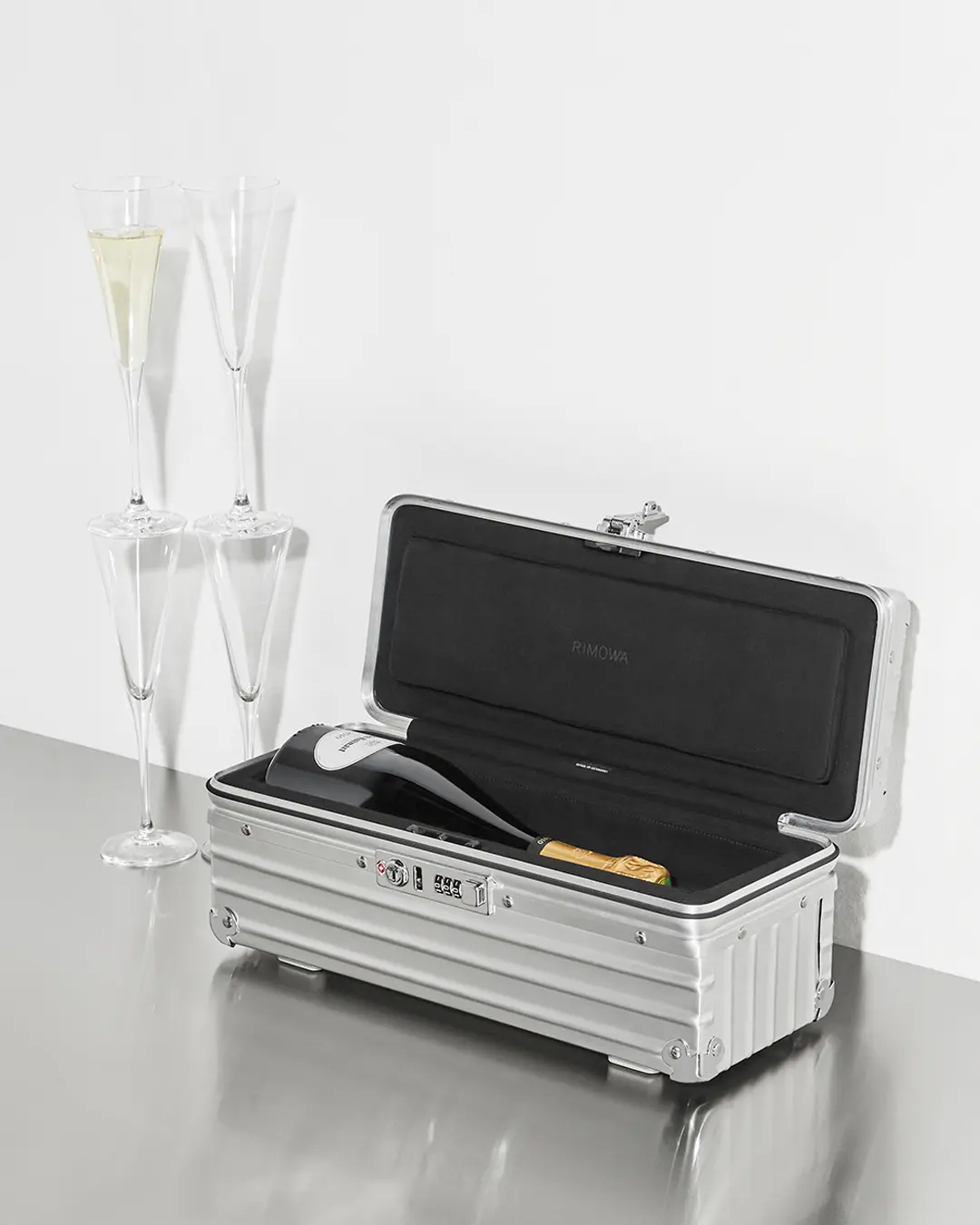 Extravagant Gifts 2023 – Rimowa_s One Bottle Case is a bit of James Bond for your bubly