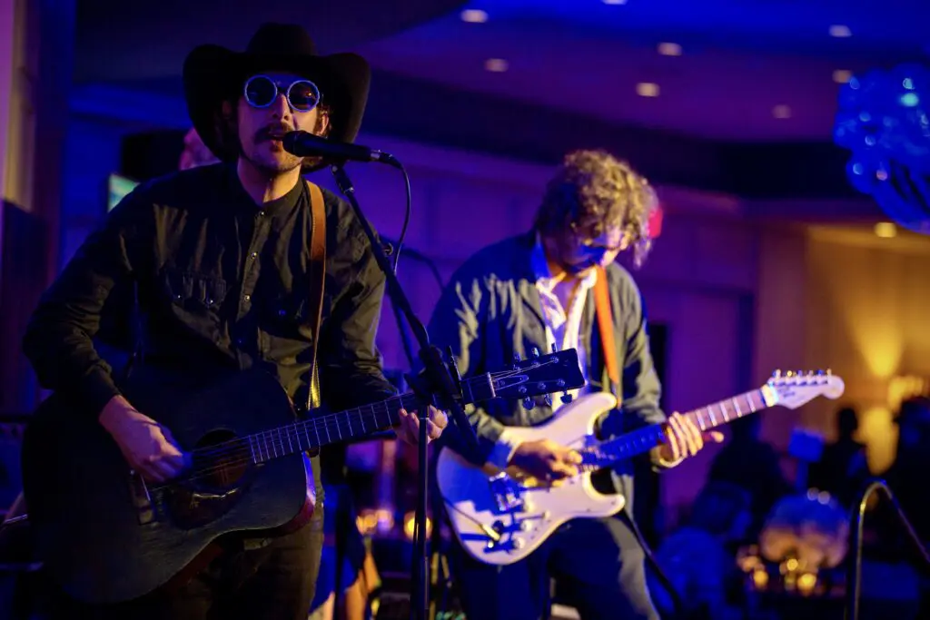 Garrett T. Capps & NASA Country at Art League Houston’s 75th Anniversary Gala (Photo by Alex Barber and Laura Burlton)