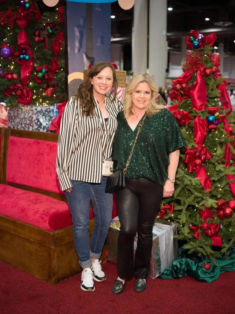 Kate Byars, Kelli Weinzierl  at Houston Ballet Nutcracker Market festivities. (Photo by Daniel Ortiz)