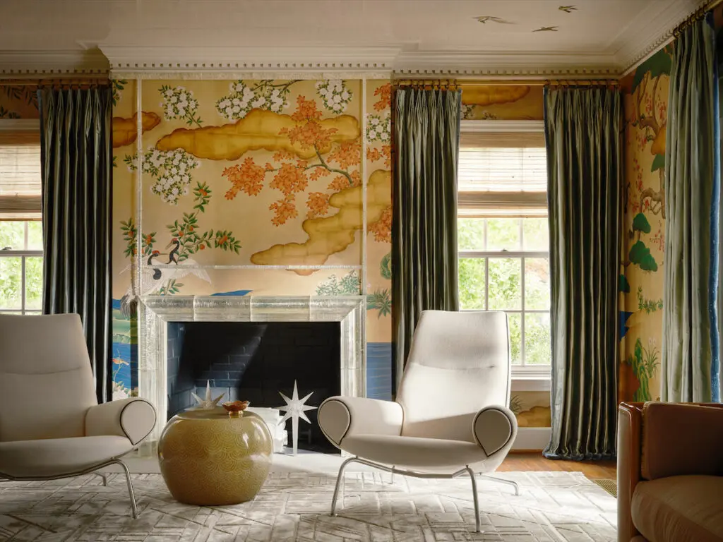 Living Room: Laura Lee Clark Interior Design (Photo by Stephan Karlisch)