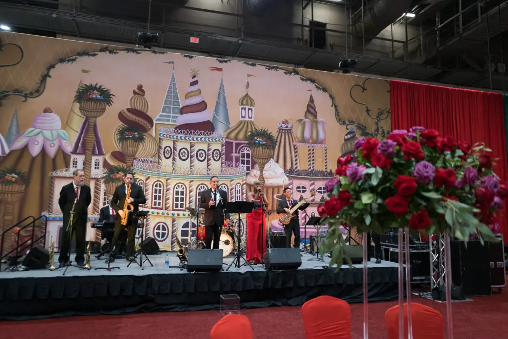 The David Caceres Band performs at the Houston Ballet Nutcracker Market Preview Party. (Photo by Daniel Ortiz)