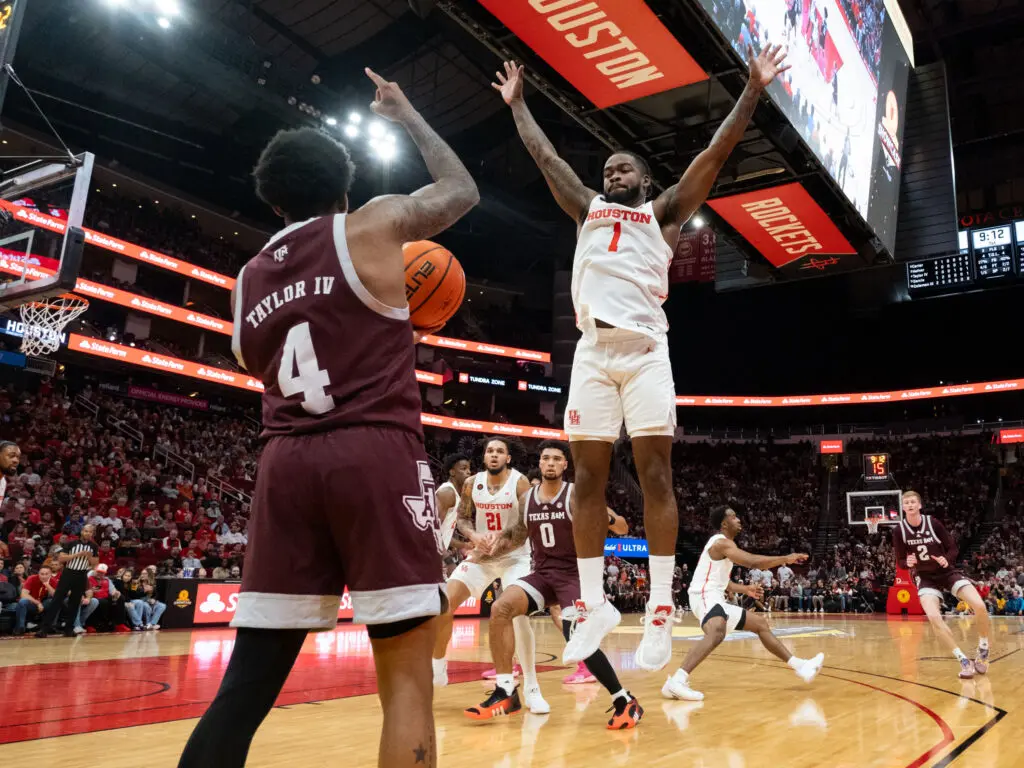 University of Houston point guard Jamal Shead always looms large on defense for Kelvin Sampson's team. (Photo by F. Carter Smith)