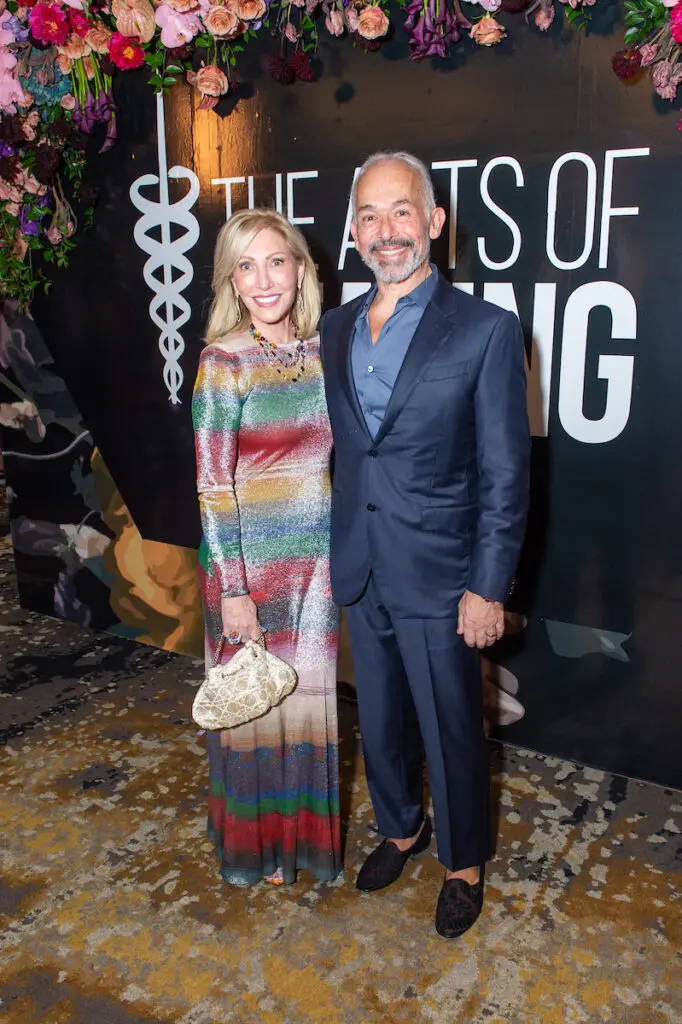 Lori & Dr. Isaac Raijman at the Arts of Healing Foundation Physician Art Show and Dinner at the Post Oak Hotel (Photo by Jacob Power)